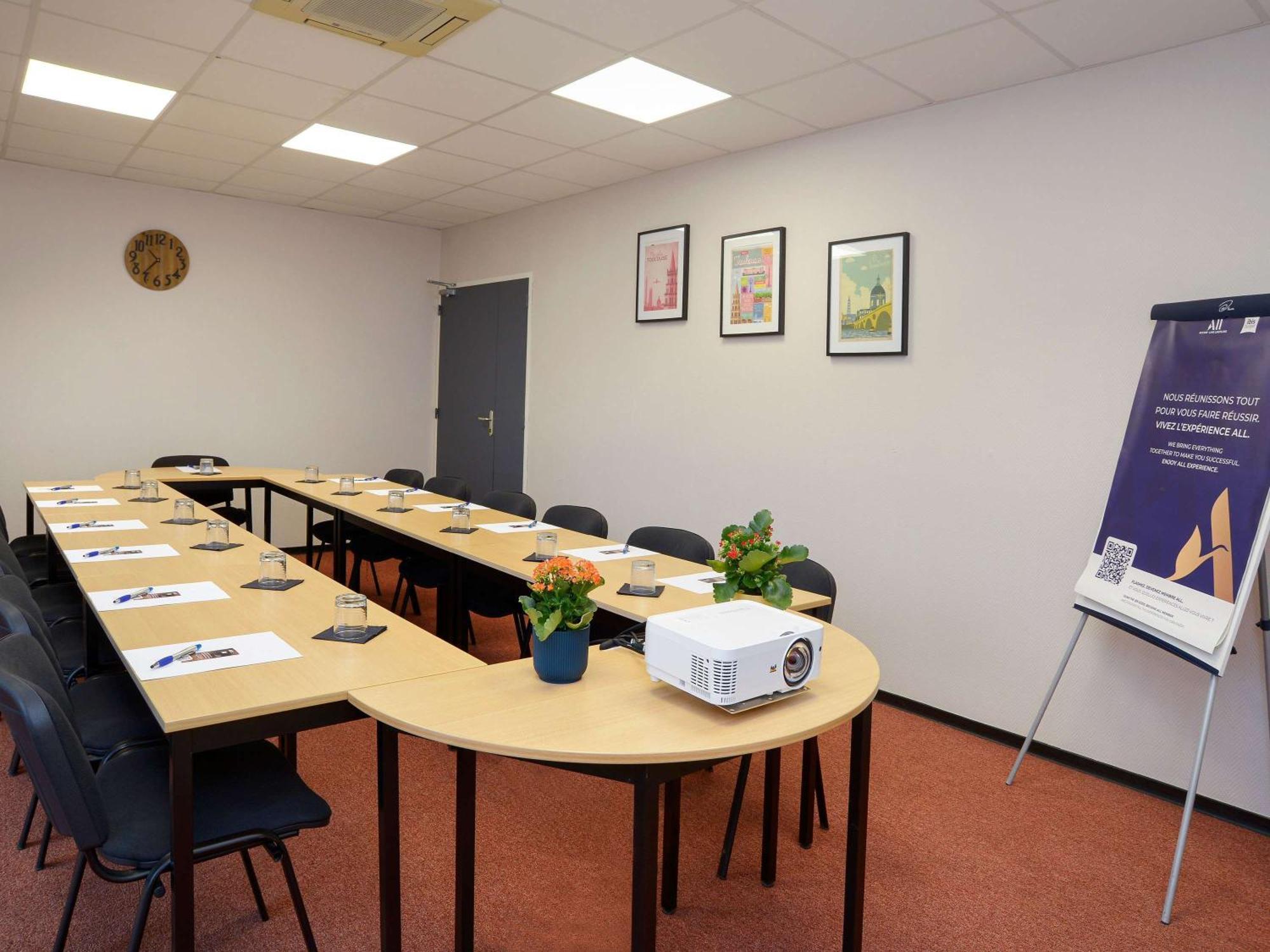 Ibis Budget Toulouse Centre Gare Exterior foto